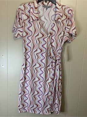 NTW Women’s M Absolutely Famous Pink & Cream Wavy-Print Wrap Mini Dress